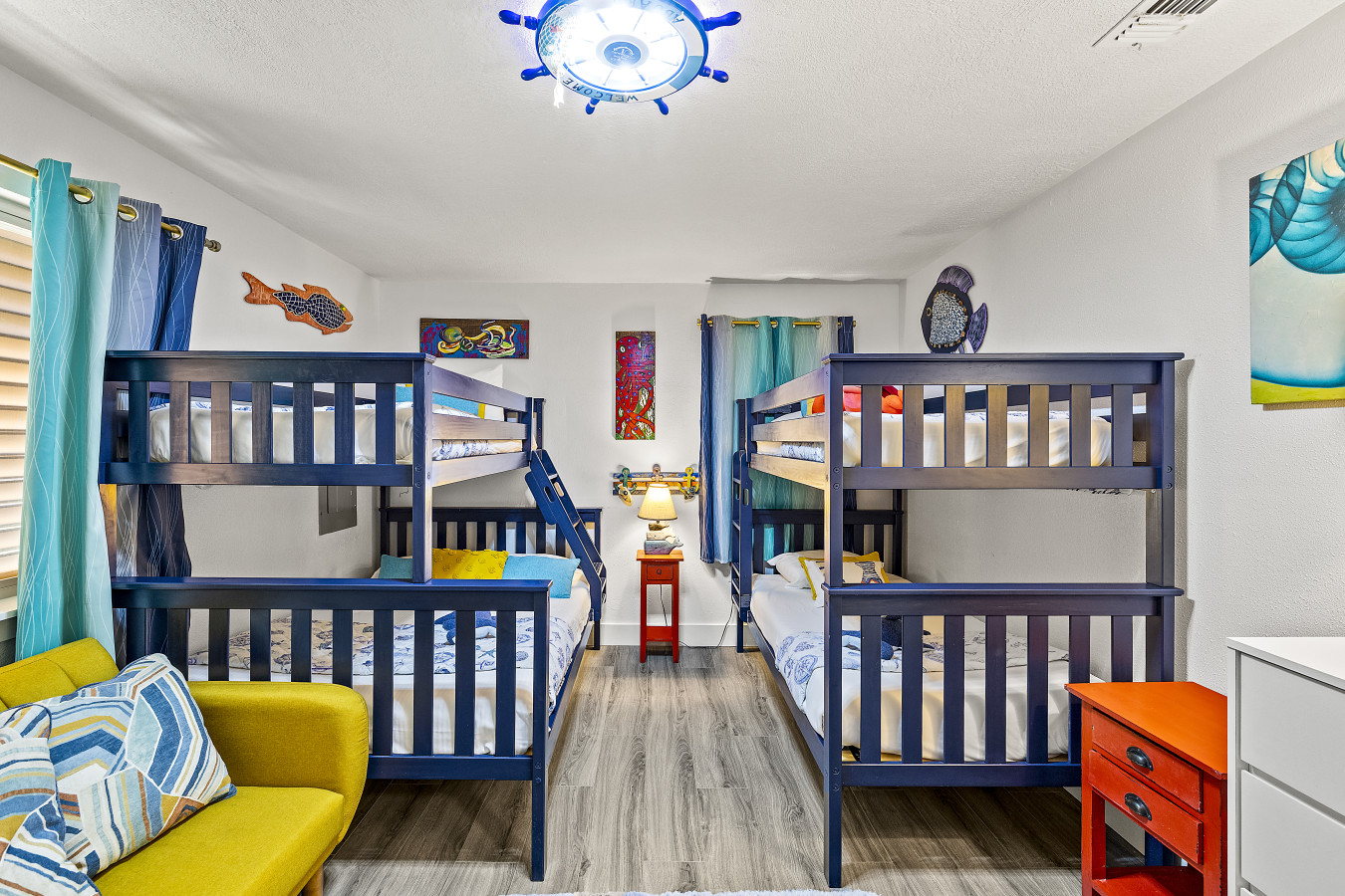 Hot Tub~Private~BBQ Grill~Bunk Room~Tropical Vibes 3