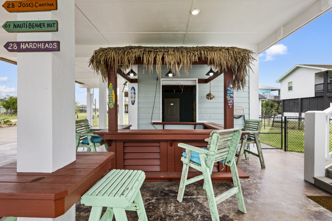 Tiki Bar~Golf Cart~BBQ~ExpansiveDecks~Beach Access 4