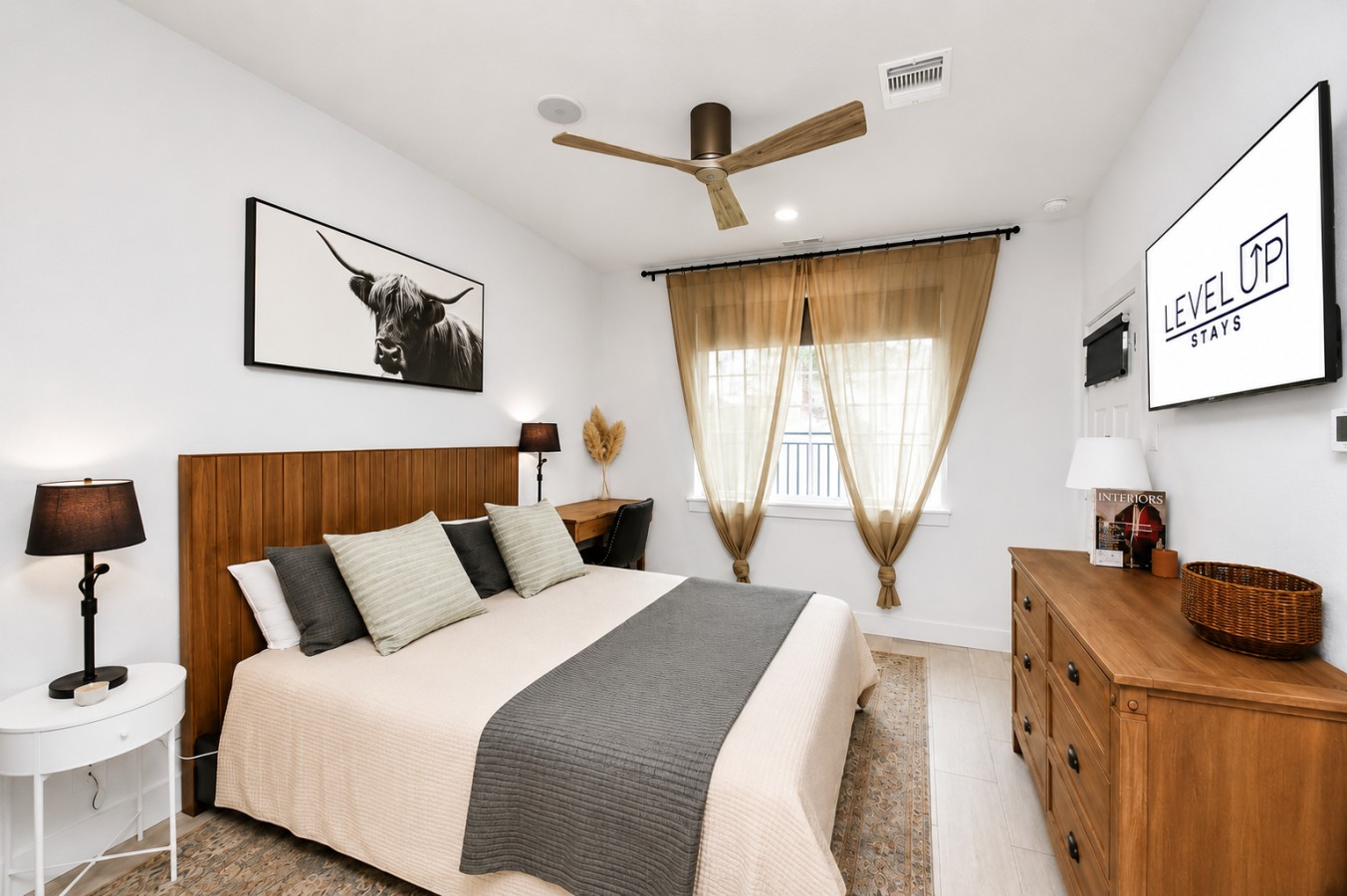 Rooftop Overlooking Downtown~In-Law Suite~Location 6