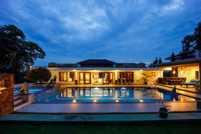 Stunning Hilltop 3BR Villa w Pool and River View