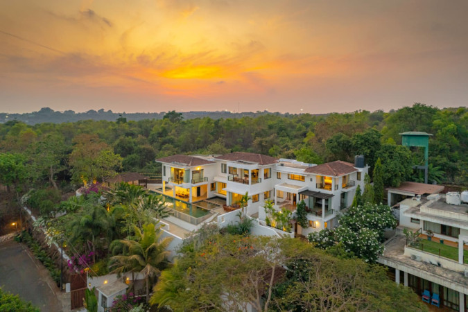 Cliffhouse by Hireavilla -5BR w Pvt Pool in Saipem