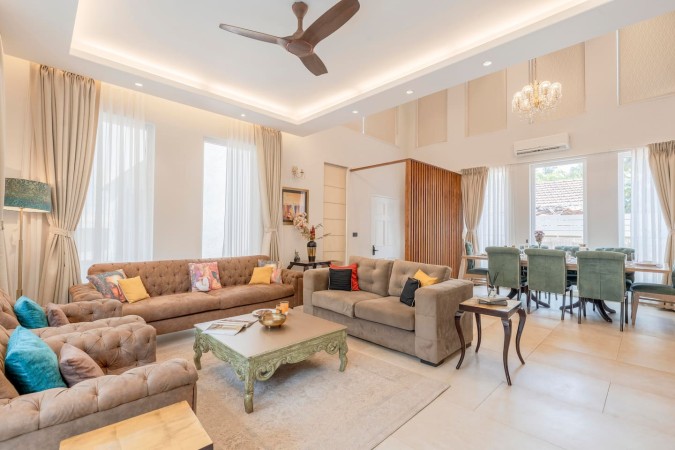 Lux 5BR Villa in Anjuna, Perfect for Groups | Aria