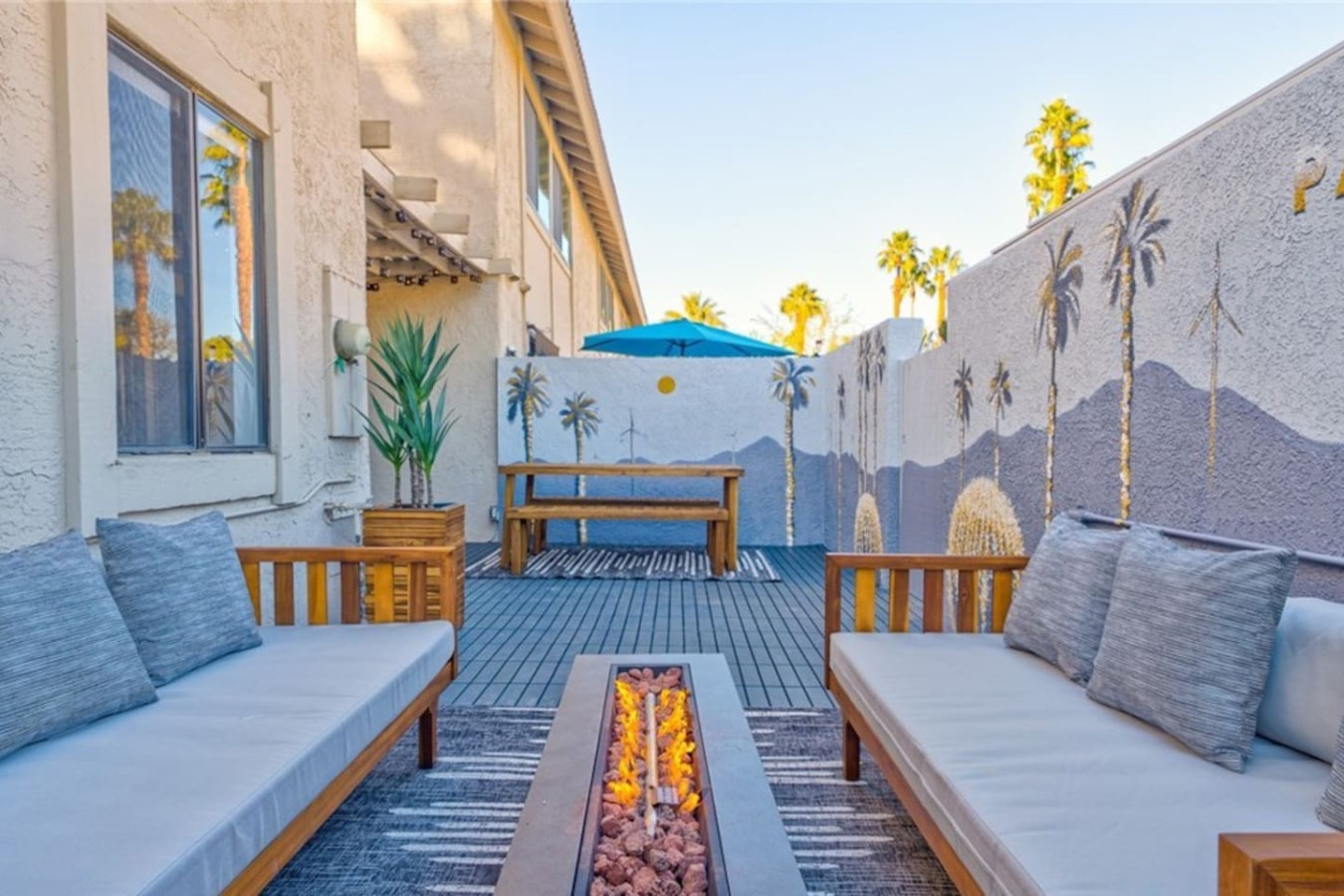 Stylish Oasis With Private Patios And Multiple Pools - Inviting Getaway - Palm Springs, CA