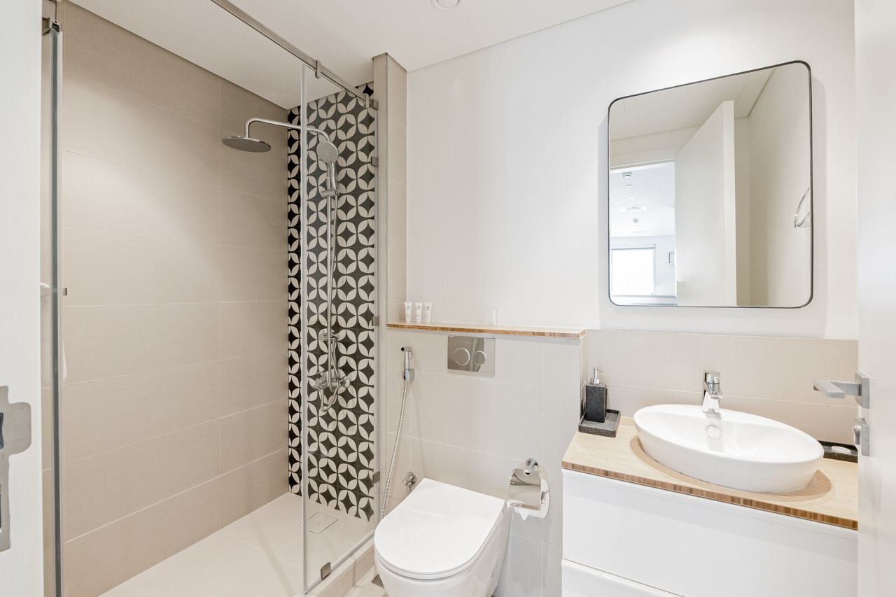 Luxury at Socio Dubai Hills, 2 Beds, Sleeps 4 — image 16 of 28