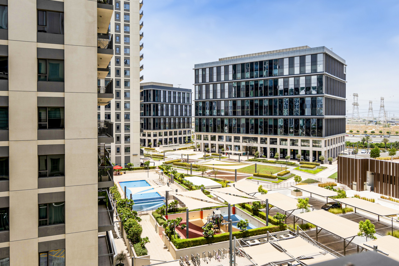 Luxury at Socio Dubai Hills, 2 Beds, Sleeps 4 — image 20 of 28