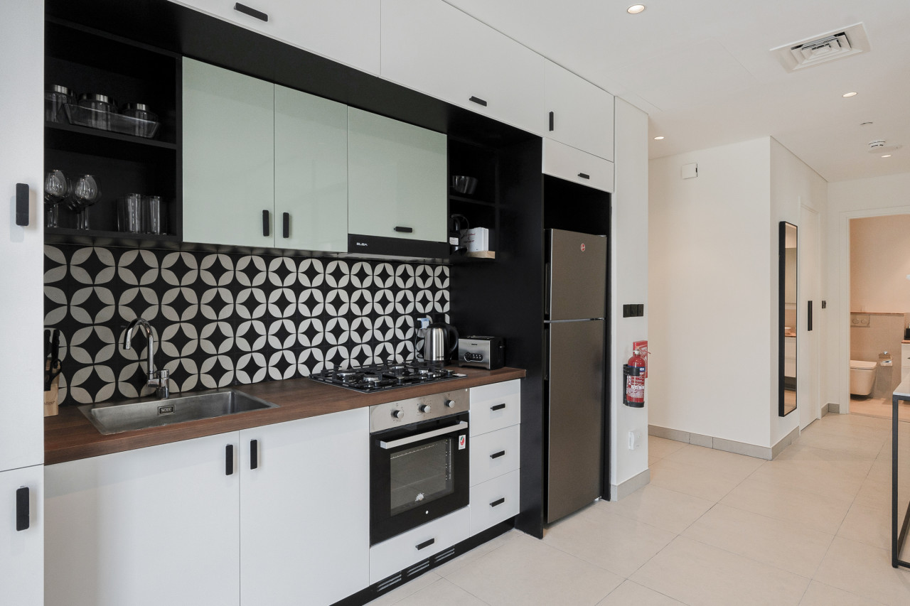 Luxury at Socio Dubai Hills, 2 Beds, Sleeps 4 — image 8 of 28