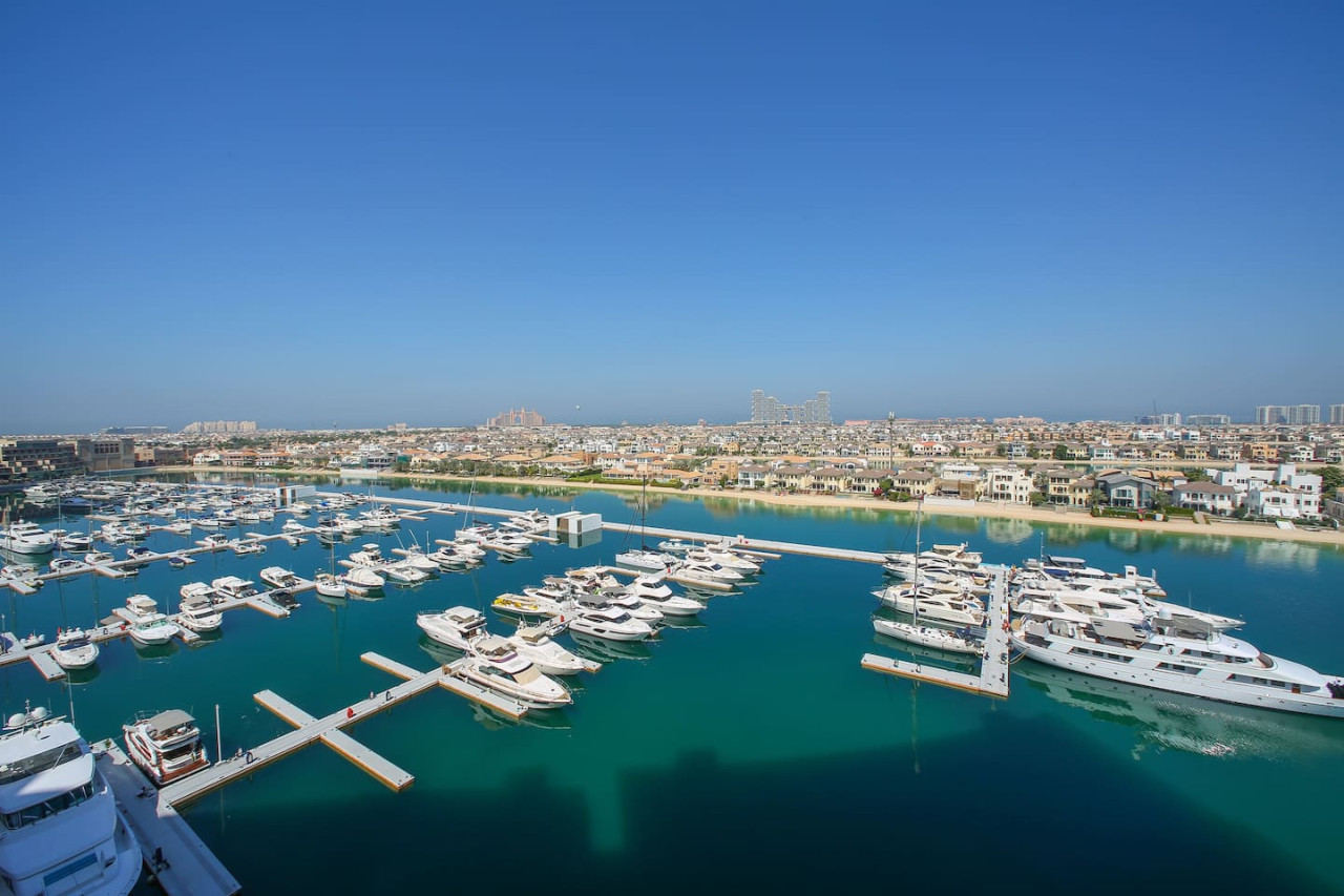 2 BD Tiara Palm Views, Beach & Pool, Amazing views — image 28 of 35