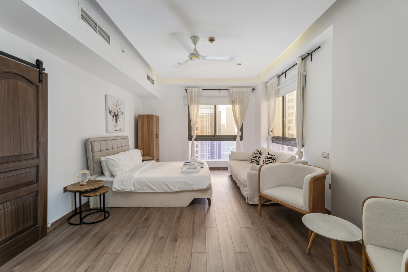 JBR Bahar Beach Views, 4 beds — image 16 of 51