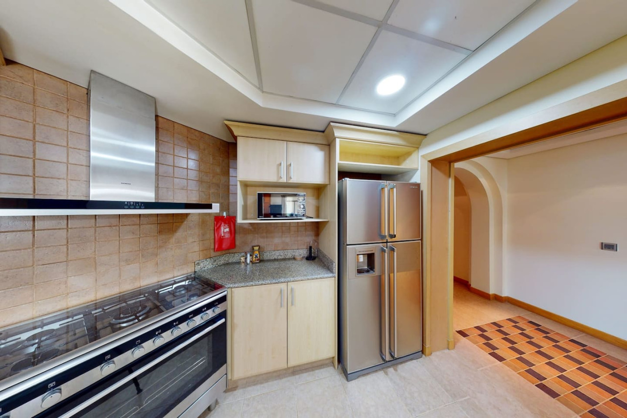 Al Dabas Beach Views, 3BD Sleeps 6, Beachfront — image 13 of 37