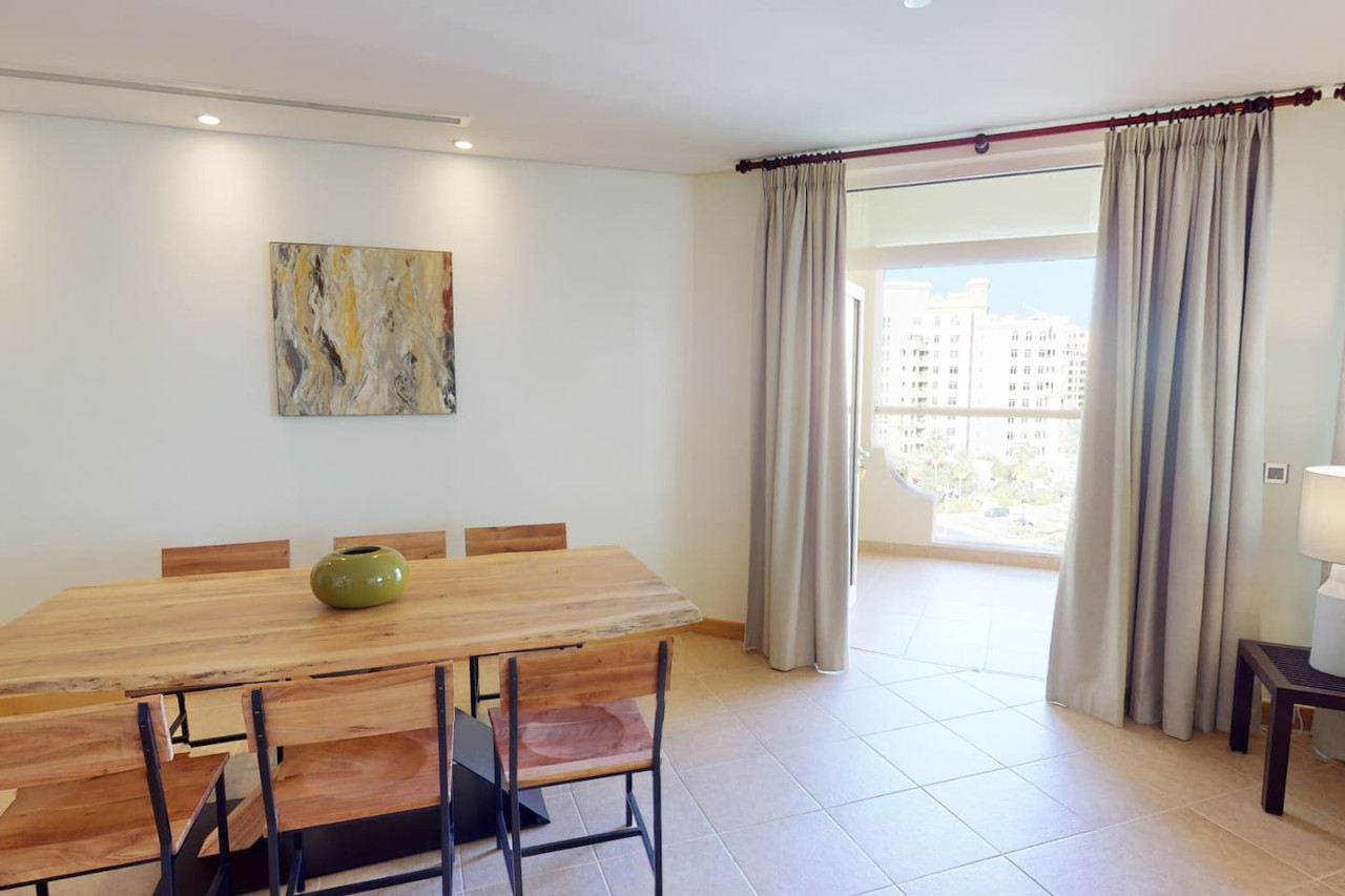 Al Dabas Beach Views, 3BD Sleeps 6, Beachfront — image 11 of 37