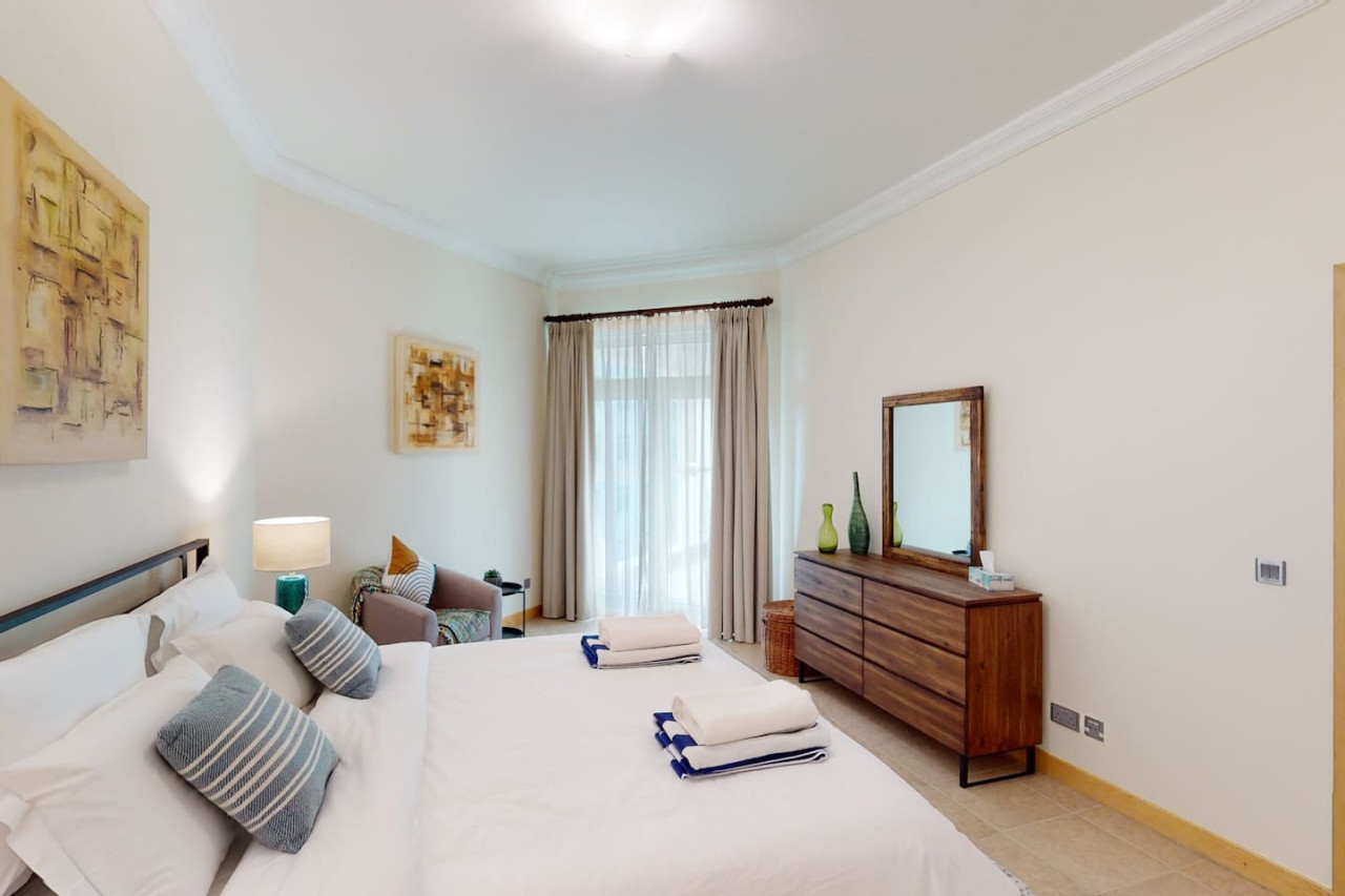 Al Dabas Beach Views, 3BD Sleeps 6, Beachfront — image 17 of 37