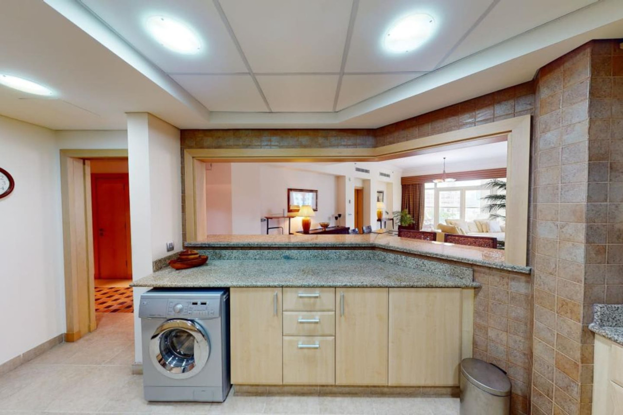 DVH Dabas Palm Shores Elegant Four Beds — image 12 of 33