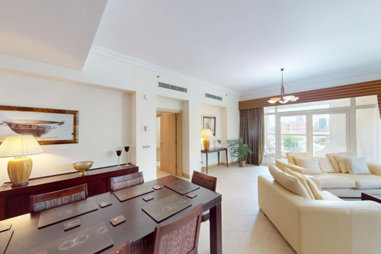 DVH Dabas Palm Shores Elegant Four Beds — image 6 of 33