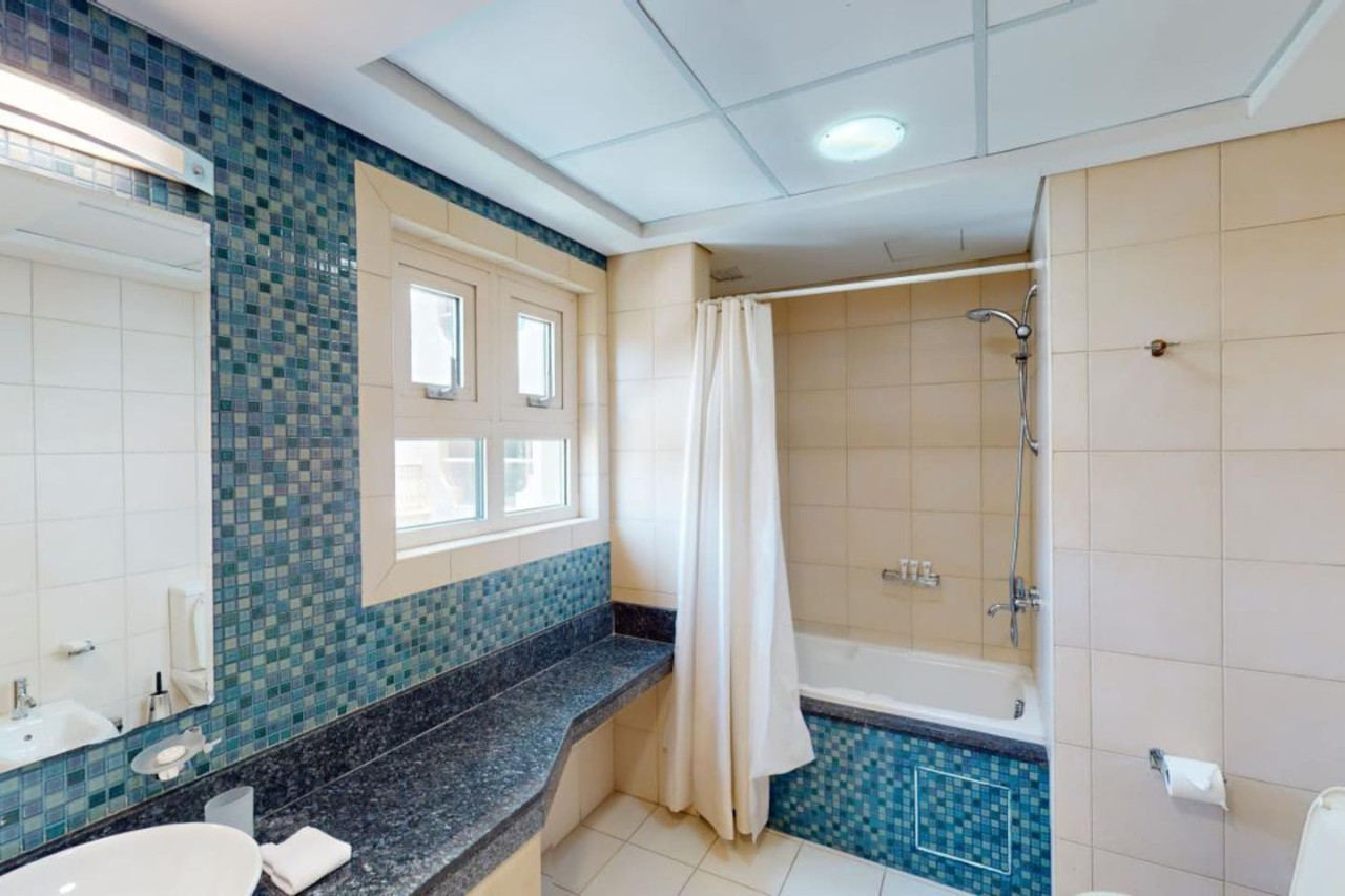 DVH Dabas Palm Shores Elegant Four Beds — image 23 of 33
