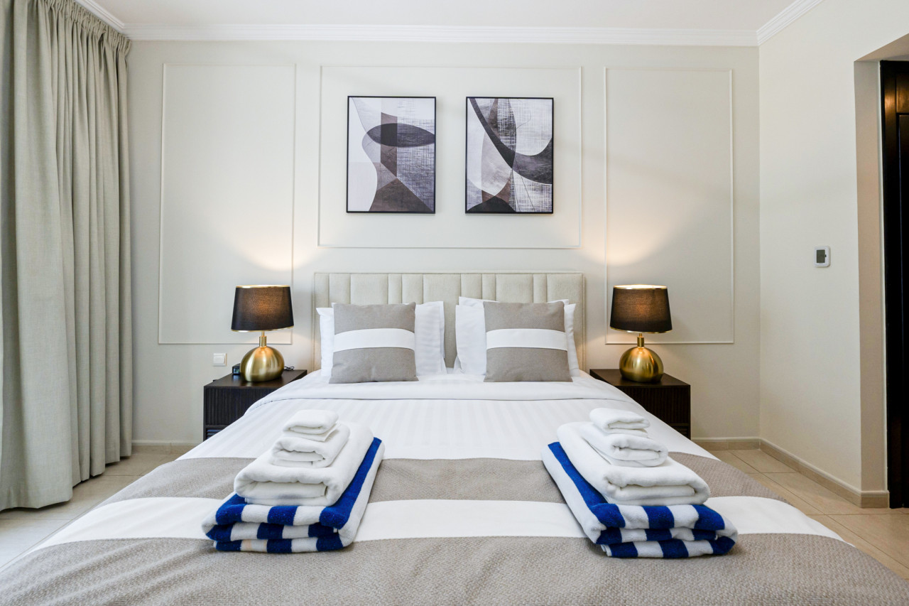 Luxurious Waterfront Stay at Al Majara, Dubai Marina — image 27 of 39