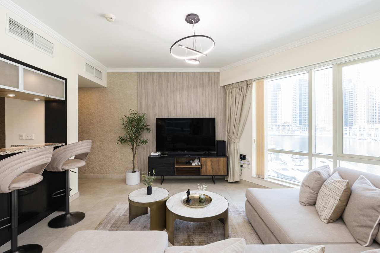 Luxurious Waterfront Stay at Al Majara, Dubai Marina — image 6 of 39