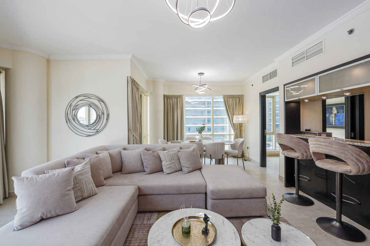 Luxurious Waterfront Stay at Al Majara, Dubai Marina — image 8 of 39