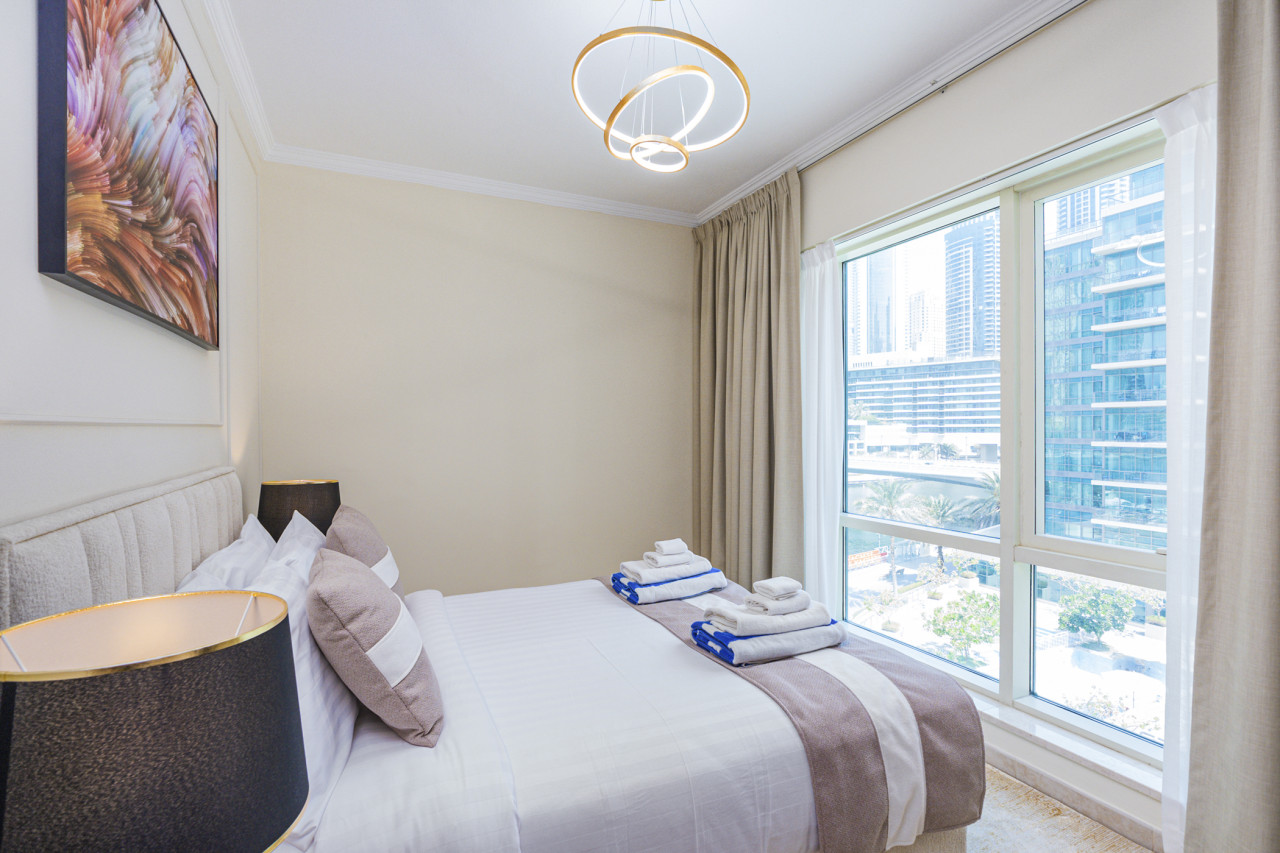 Luxurious Waterfront Stay at Al Majara, Dubai Marina — image 24 of 39
