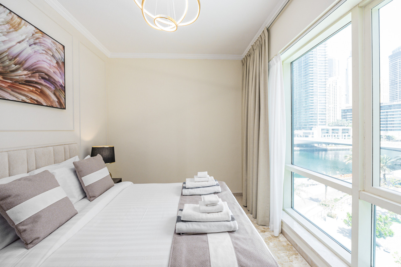 Luxurious Waterfront Stay at Al Majara, Dubai Marina — image 25 of 39