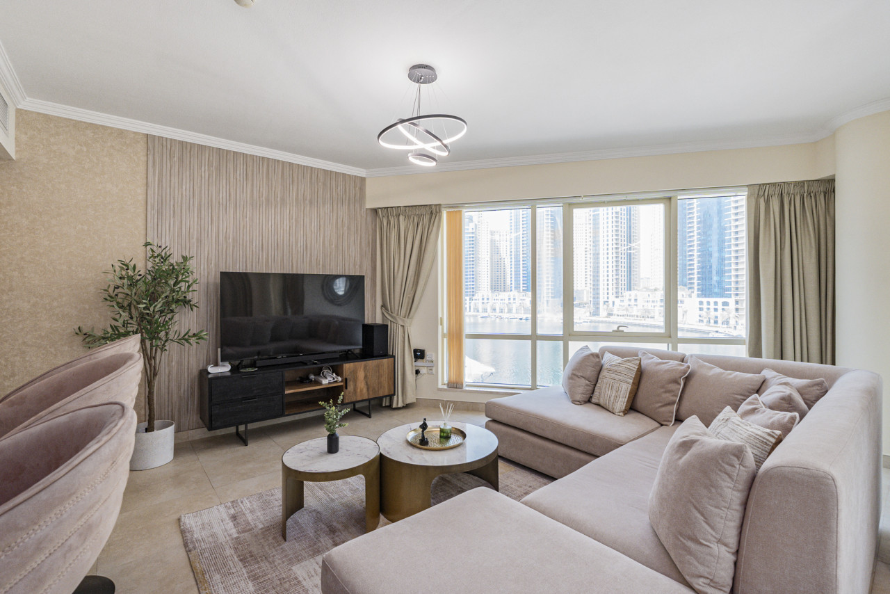 Luxurious Waterfront Stay at Al Majara, Dubai Marina — image 13 of 39