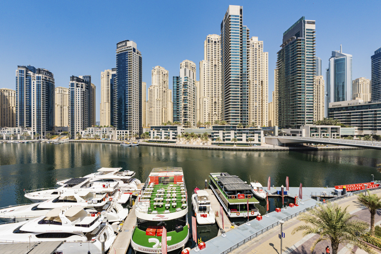 Luxurious Waterfront Stay at Al Majara, Dubai Marina — image 34 of 39