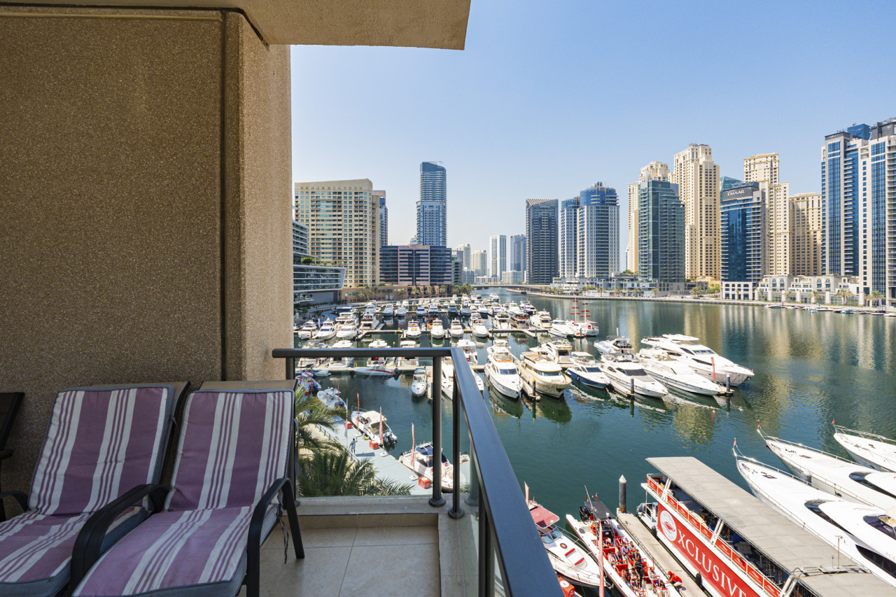 Luxurious Waterfront Stay at Al Majara, Dubai Marina — image 32 of 39