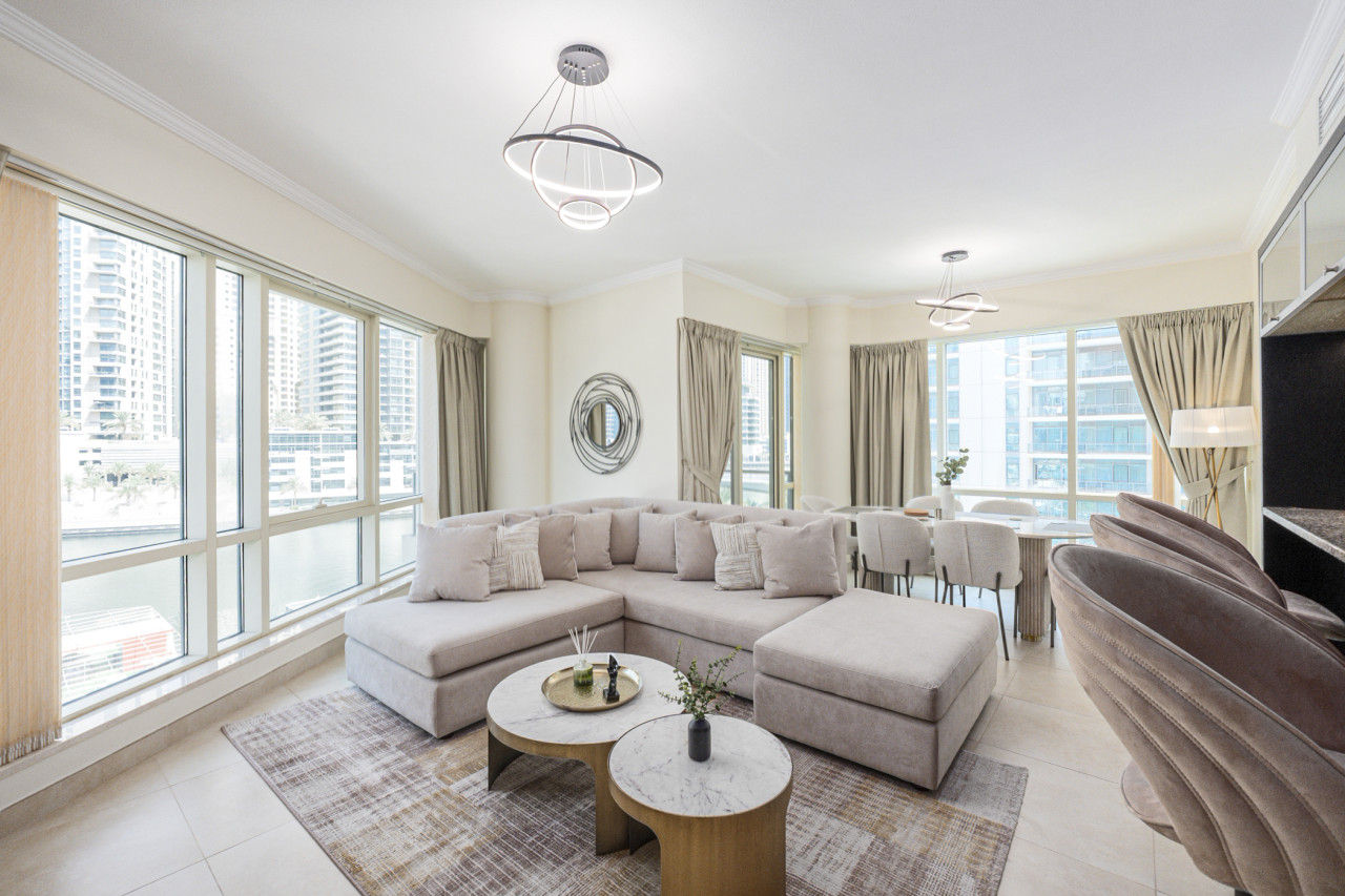 Luxurious Waterfront Stay at Al Majara, Dubai Marina — image 10 of 39