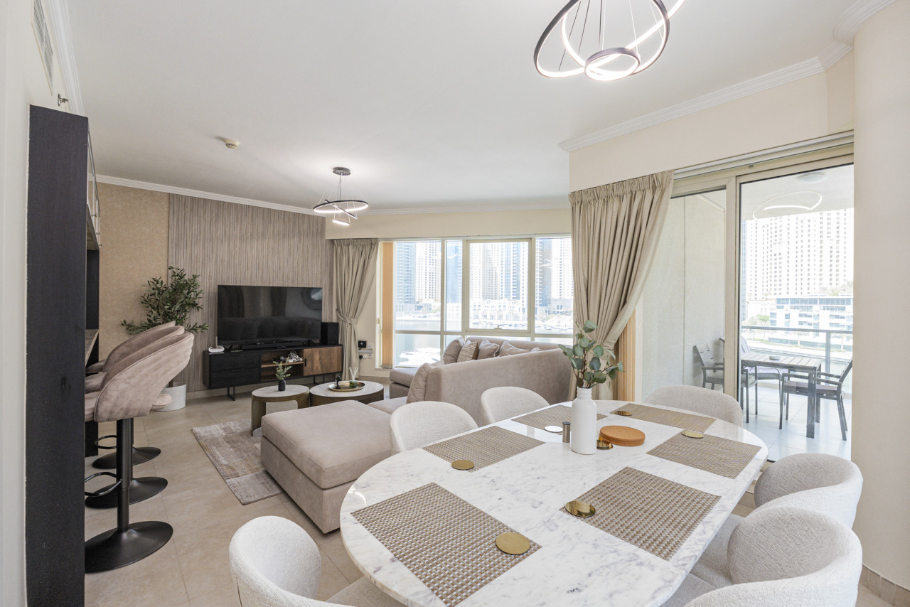 Luxurious Waterfront Stay at Al Majara, Dubai Marina — image 14 of 39