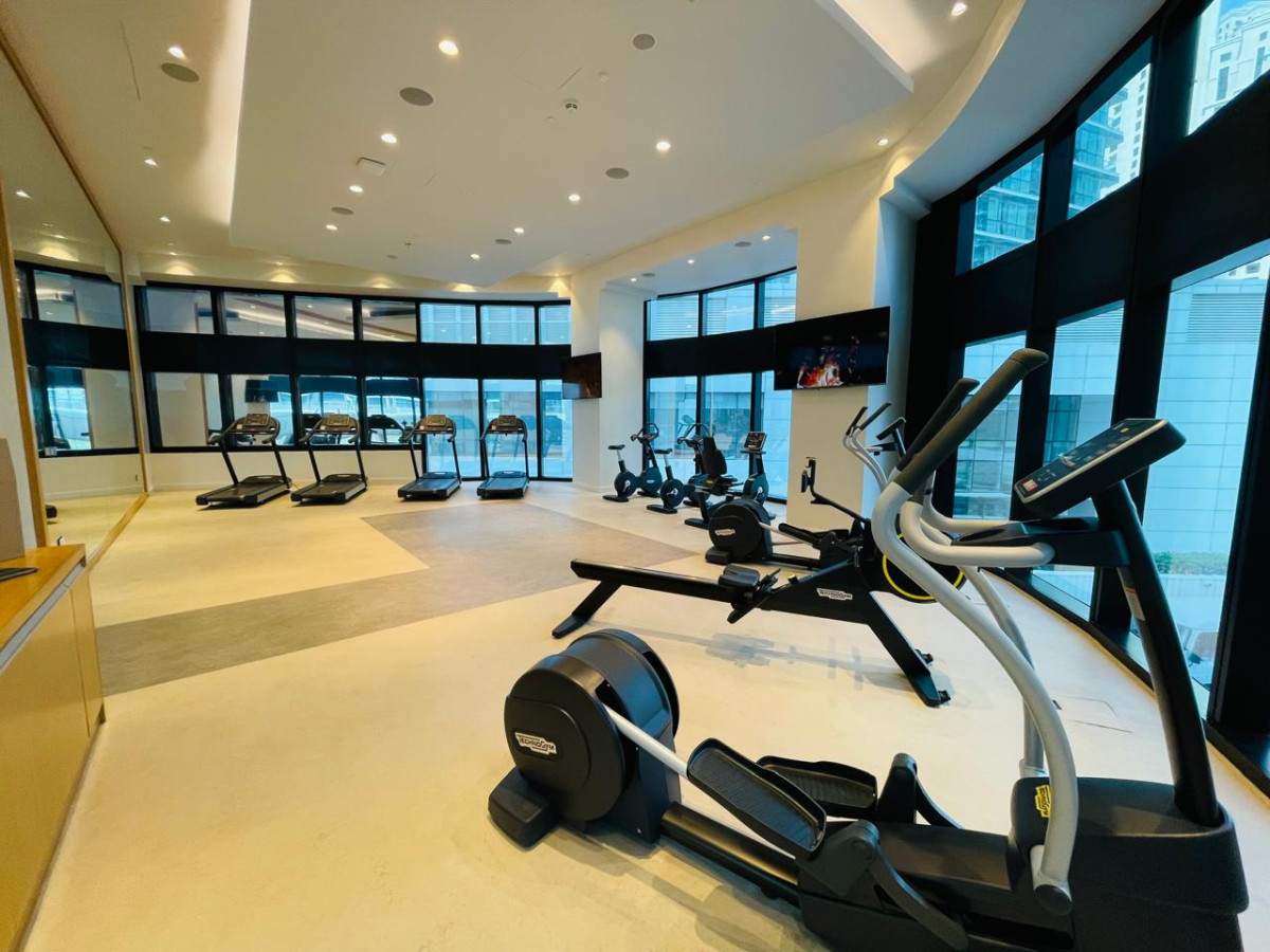 Luxury at JBR Jumeirah Gate Tower 1 — image 19 of 21