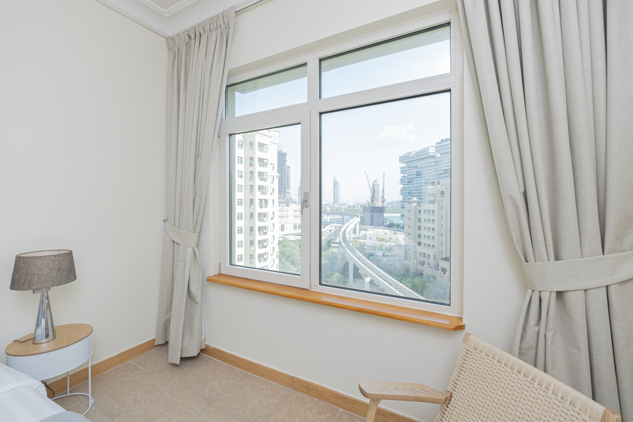 Luxury Holiday Apartment Palm Jumeirah Al Hamri — image 15 of 29