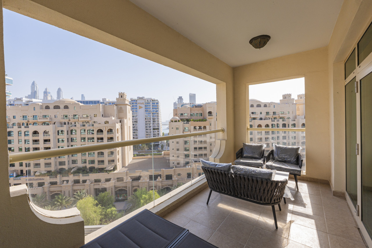 Luxury Holiday Apartment Palm Jumeirah Al Hamri — image 22 of 29