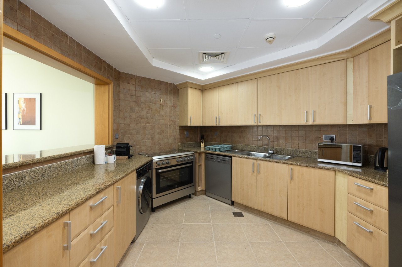 Luxury Holiday Apartment Palm Jumeirah Al Hamri — image 11 of 29