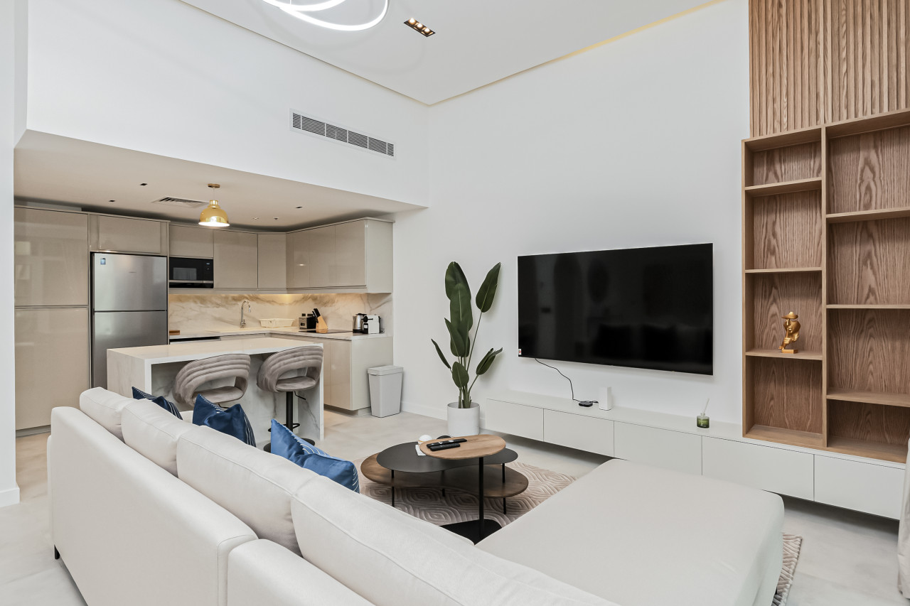 Luxury at Beachside Al Sultana, Jumeirah Shoreline — image 10 of 30
