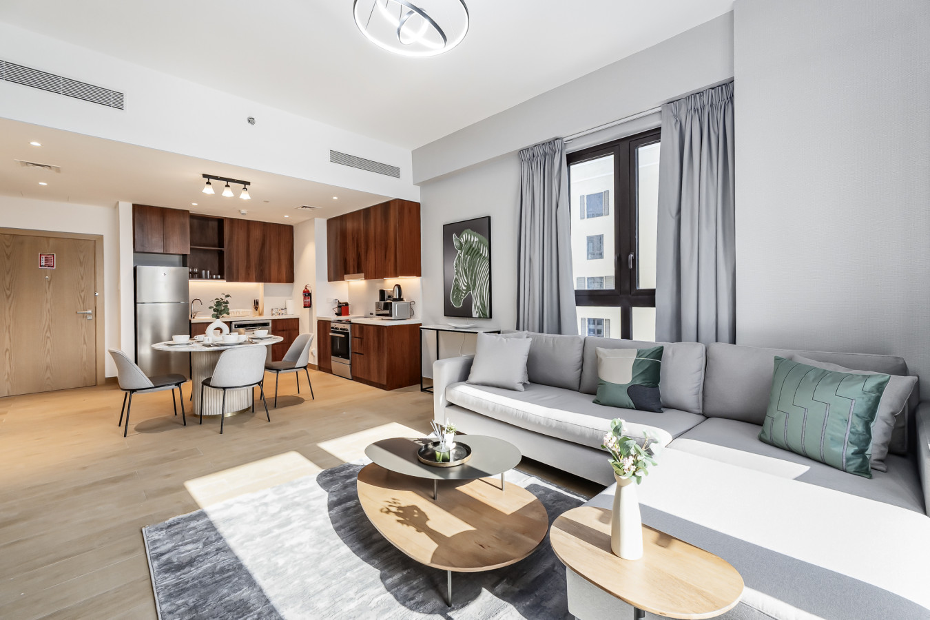 Luxury lifestyle at La Sirène, Port de la Mer, Jumeirah 1 | 1 Bed | Sleeps 4 — image 6 of 21