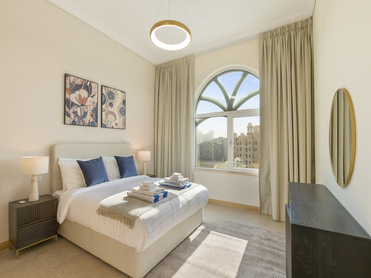 Short-stay at Al Haseer - 4 Beds Palm Holiday Apt — image 16 of 38