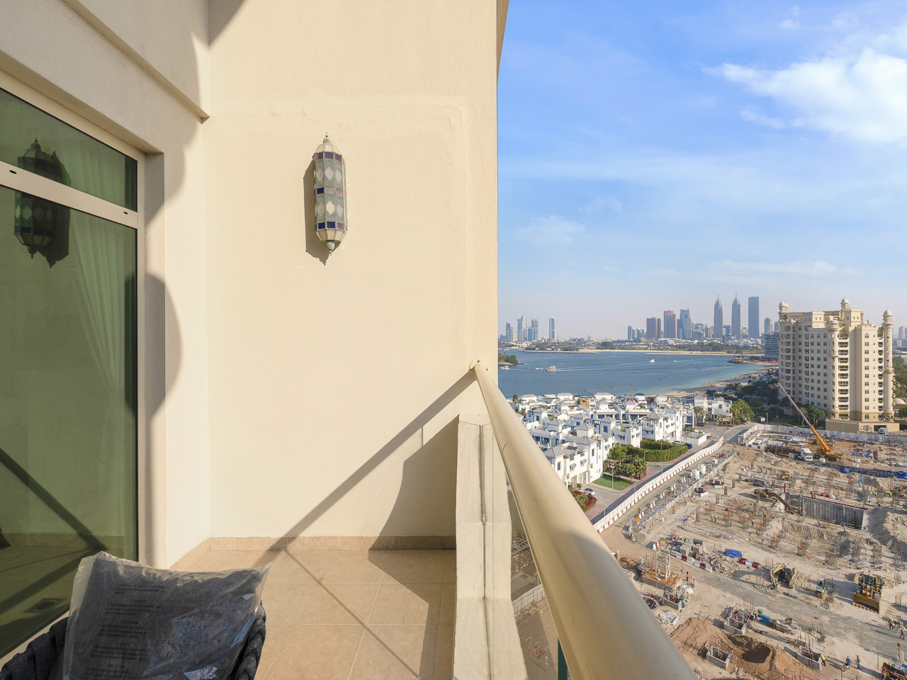 Short-stay at Al Haseer - 4 Beds Palm Holiday Apt — image 31 of 38
