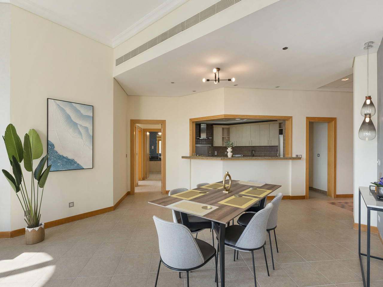 Short-stay at Al Haseer - 4 Beds Palm Holiday Apt — image 7 of 38