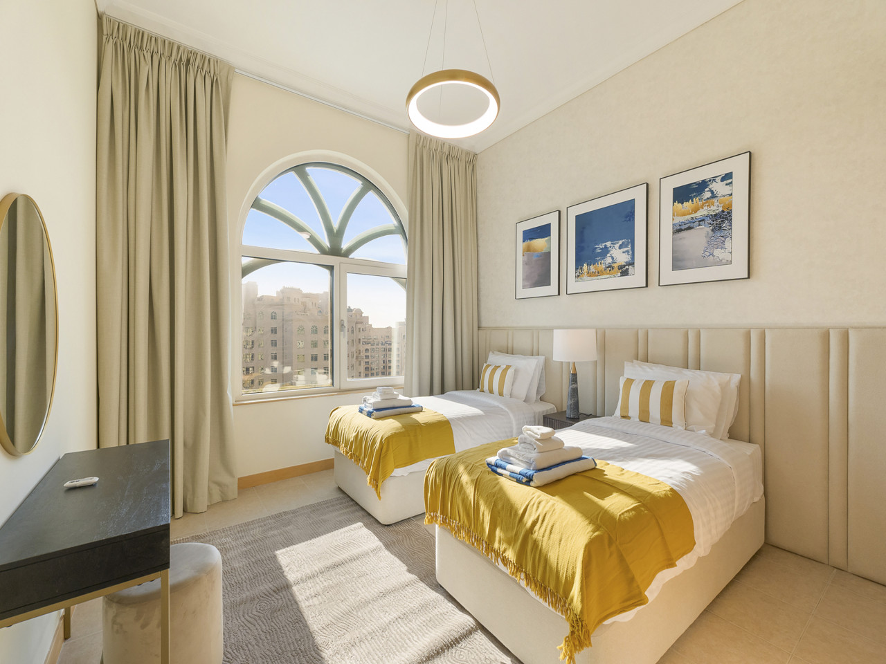 Short-stay at Al Haseer - 4 Beds Palm Holiday Apt — image 19 of 38
