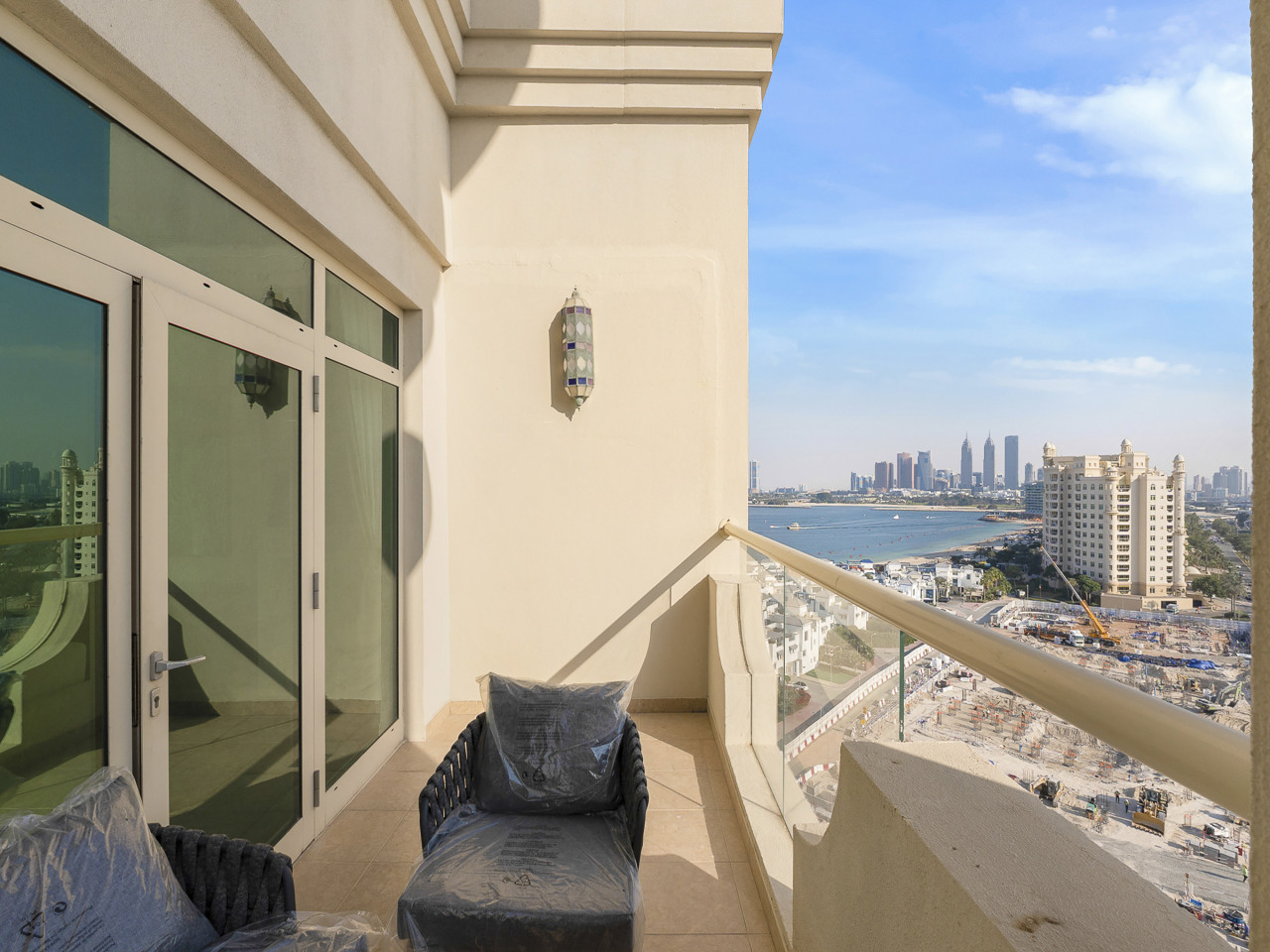 Short-stay at Al Haseer - 4 Beds Palm Holiday Apt — image 29 of 38