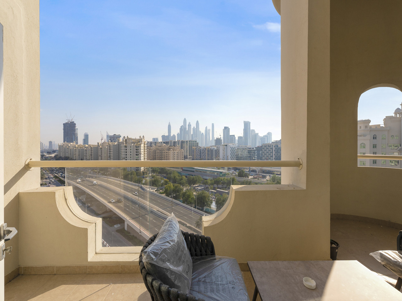 Short-stay at Al Haseer - 4 Beds Palm Holiday Apt — image 26 of 38