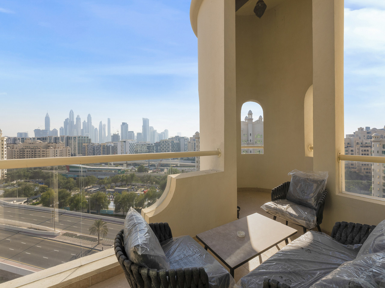 Short-stay at Al Haseer - 4 Beds Palm Holiday Apt — image 25 of 38