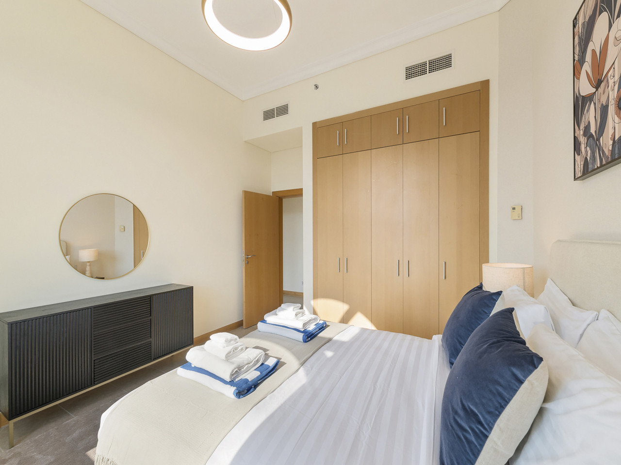 Short-stay at Al Haseer - 4 Beds Palm Holiday Apt — image 15 of 38