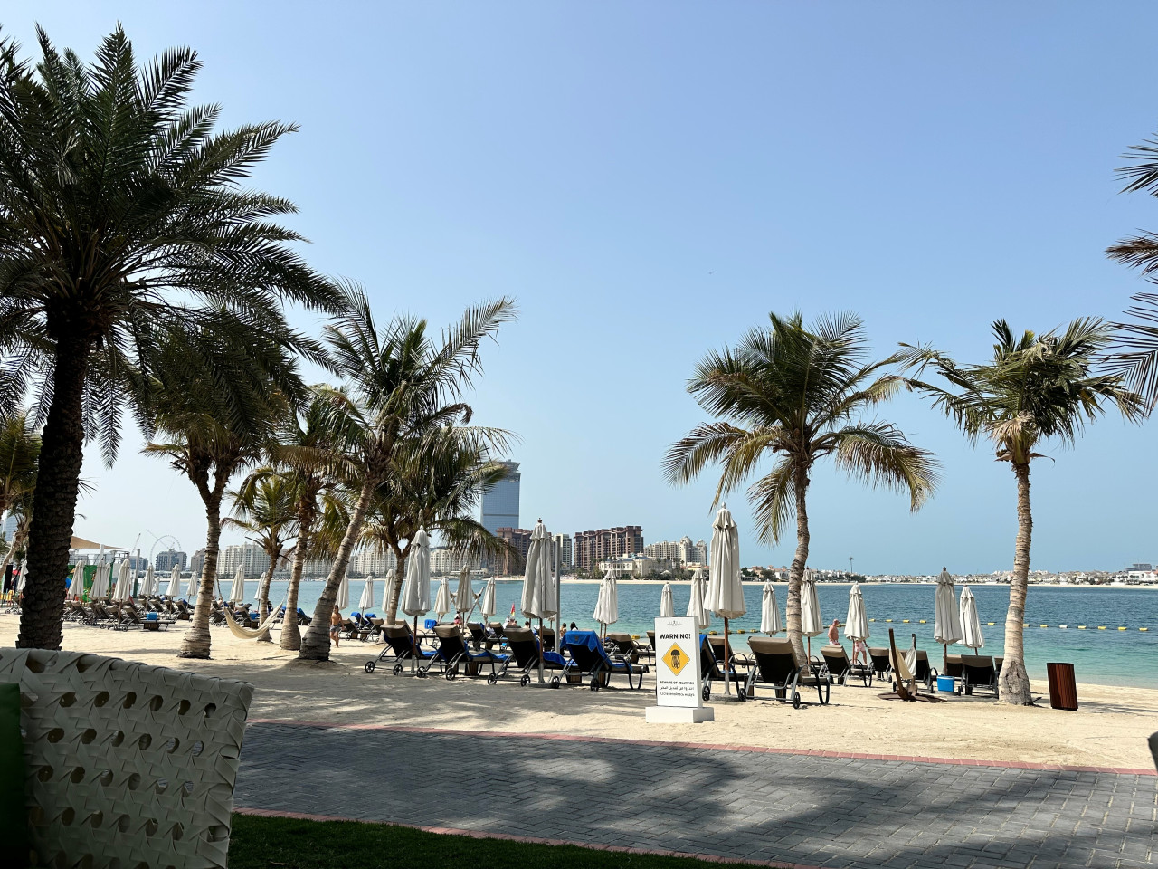 Dream Palm Residence | 3BR Luxury Apartment on Palm Jumeirah — image 29 of 32