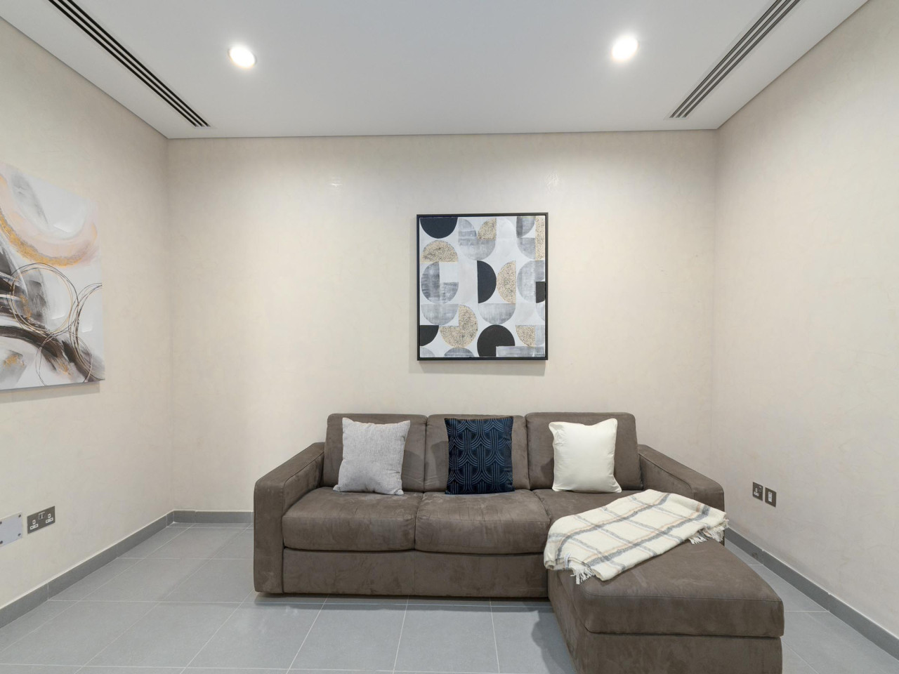 Dream Palm Residence | 3BR Luxury Apartment on Palm Jumeirah — image 20 of 32