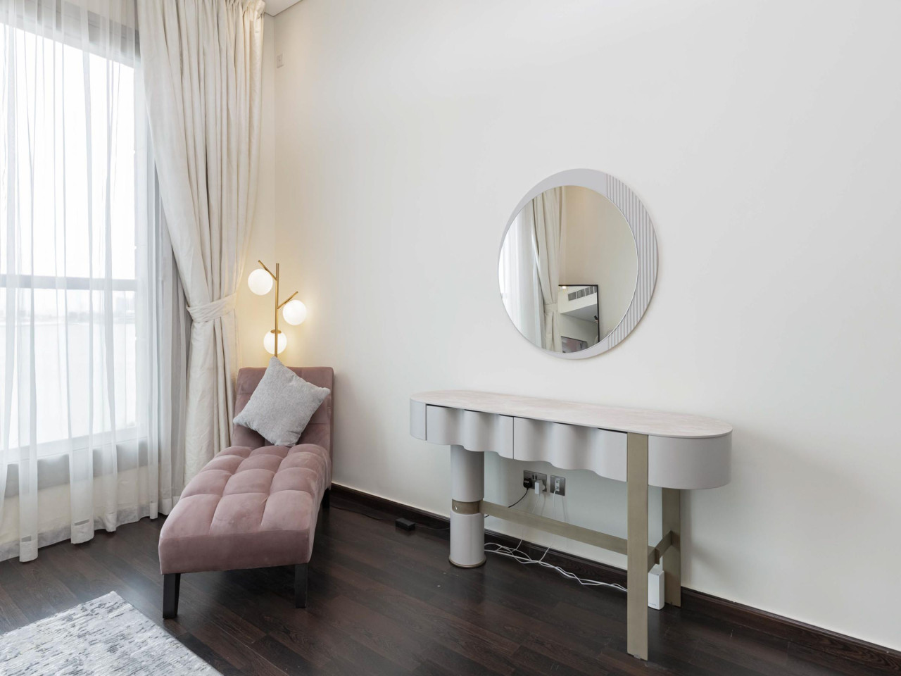 Dream Palm Residence | 3BR Luxury Apartment on Palm Jumeirah — image 13 of 32