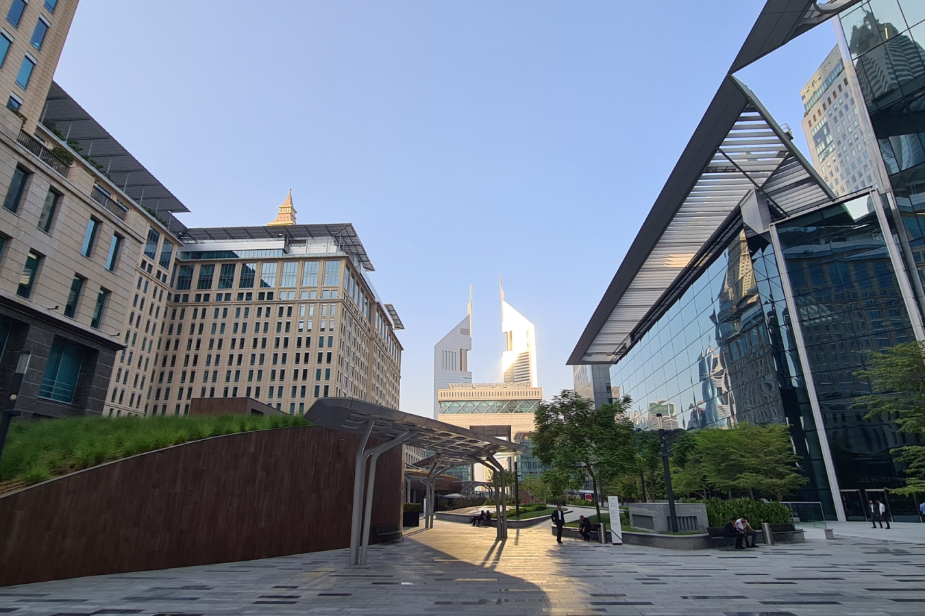 Short stay Limestone House DIFC 2 bedrooms — image 26 of 33