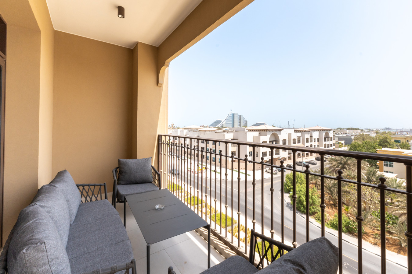 Madinat Jumeirah Living 1 Bedroom Holiday Rental in Jadeel 3 — image 19 of 26