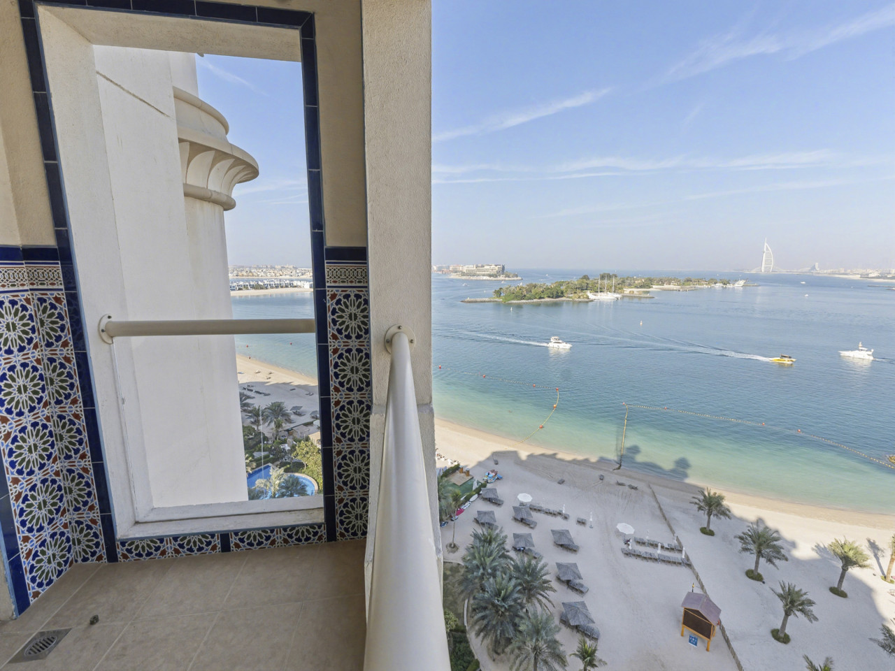 Al Basri, Palm Jumeirah, Beachfront 2BR + Maid’s Room Apartment  Sea Views — image 30 of 33