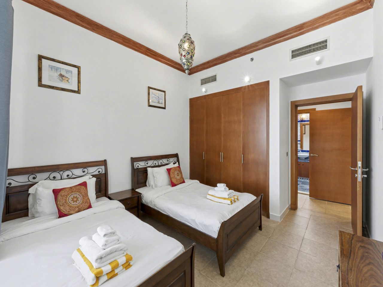 Al Basri, Palm Jumeirah, Beachfront 2BR + Maid’s Room Apartment  Sea Views — image 14 of 33