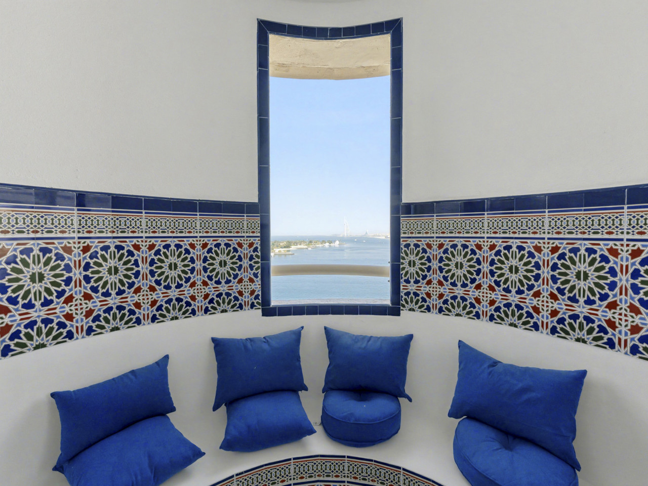 Al Basri, Palm Jumeirah, Beachfront 2BR + Maid’s Room Apartment  Sea Views — image 27 of 33